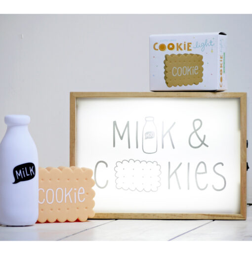 Poster-Lightbox von A Little Lovely Company mit dem Poster "Milk & Cookies" aus dem Poster-Set "Kitchen"